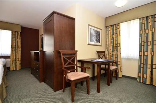 фото отеля Best Western Cottage Grove Inn