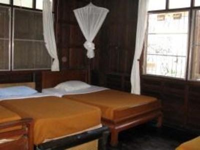 фото отеля Yourhouse Guesthouse