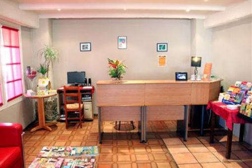фото отеля Hotel du Parc de Villeneuve-Loubet