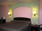 фото отеля Pinn Road Inn & Suites