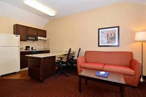 фото отеля MainStay Suites Alcoa Knoxville Airport