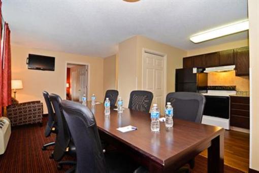 фото отеля MainStay Suites Alcoa Knoxville Airport