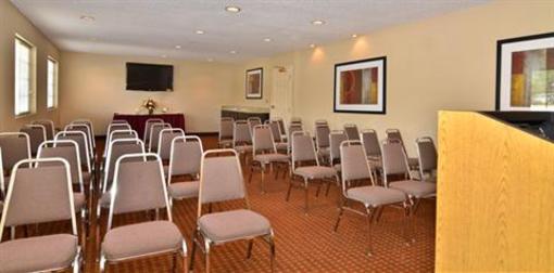 фото отеля MainStay Suites Alcoa Knoxville Airport