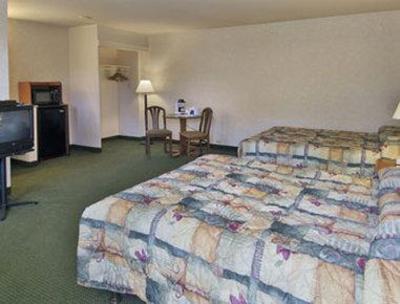 фото отеля Travelodge by the Bay
