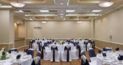 фото отеля Hilton Oak Lawn