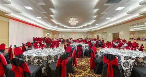 фото отеля Hilton Oak Lawn