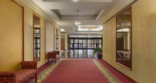 фото отеля Hilton Oak Lawn