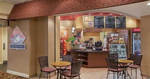 фото отеля Hilton Oak Lawn