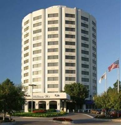 фото отеля Hilton Oak Lawn