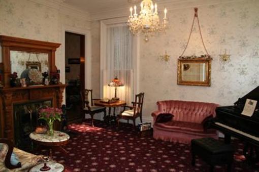 фото отеля Central Park Bed and Breakfast