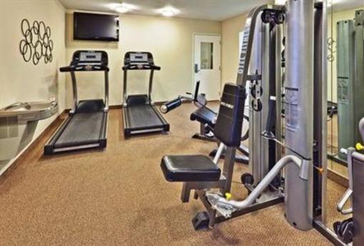фото отеля Candlewood Suites Memphis