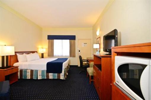 фото отеля BEST WESTERN Mission Bay Inn