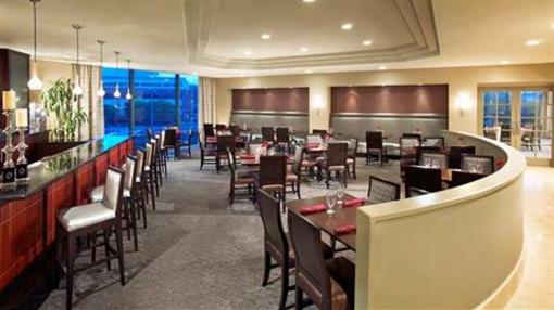 фото отеля Doubletree Club Hotel San Diego
