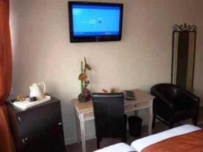 фото отеля Brit Hotel Olympia Bourges
