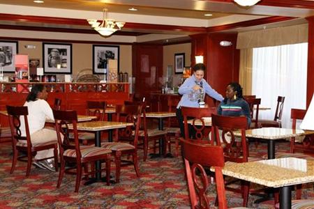 фото отеля Hampton Inn Montgomery-South-Airport