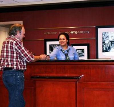 фото отеля Hampton Inn Montgomery-South-Airport