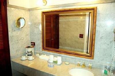 фото отеля Hotel DeVille