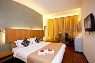 фото отеля Goldfinch Hotel Mangalore