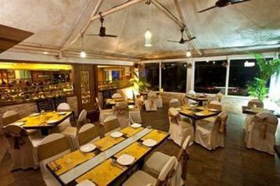 фото отеля Goldfinch Hotel Mangalore