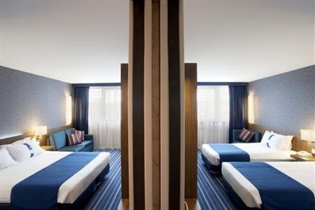 фото отеля Holiday Inn Express Lisbon Airport
