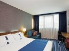 фото отеля Holiday Inn Express Lisbon Airport
