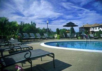 фото отеля Roosevelt Inn & Suites