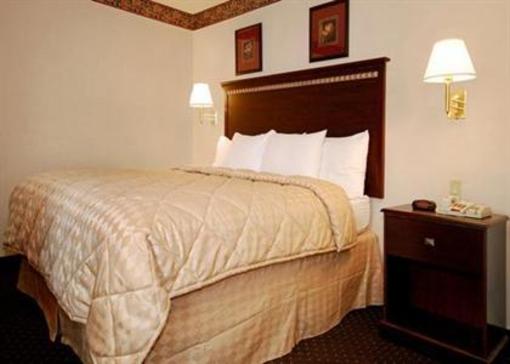 фото отеля Comfort Inn & Suites Airport
