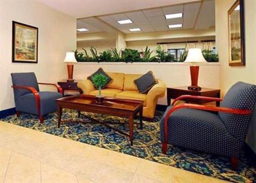 фото отеля Comfort Inn & Suites Airport