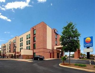 фото отеля Comfort Inn & Suites Airport