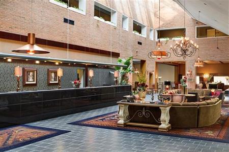 фото отеля Crowne Plaza Minneapolis West