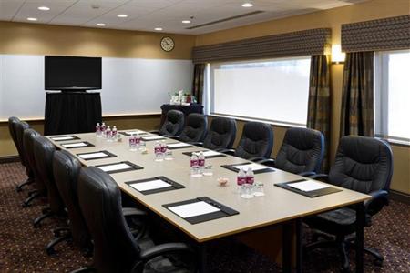 фото отеля Crowne Plaza Minneapolis West
