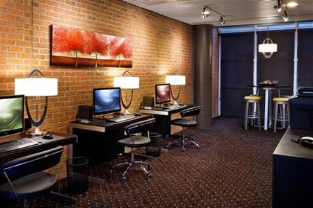 фото отеля Crowne Plaza Minneapolis West