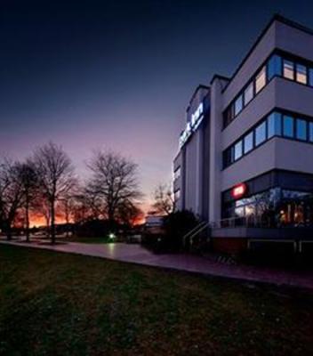 фото отеля Park Inn by Radisson Lubeck Hotel
