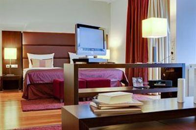 фото отеля Park Inn by Radisson Lubeck Hotel