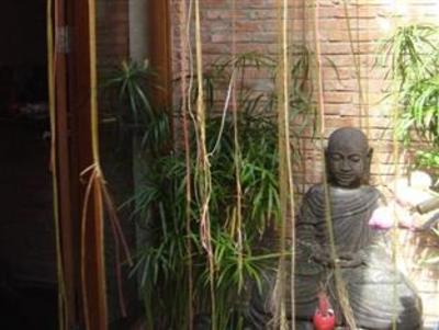 фото отеля Nguyen Shack - Saigon Homestay