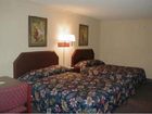 фото отеля America's Best Inn Chickasaw