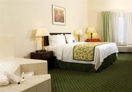 фото отеля Fairfield Inn Orlando Airport
