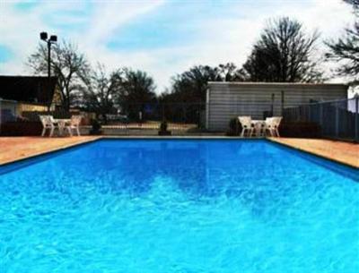 фото отеля Super 8 Motel Heth