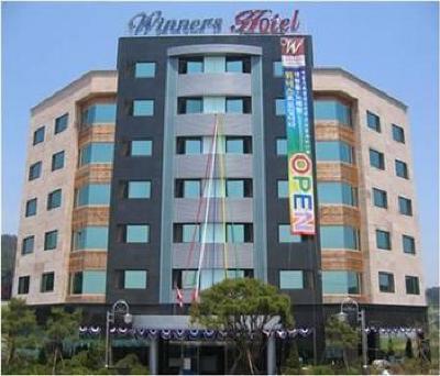 фото отеля Winners Tourist Hotel