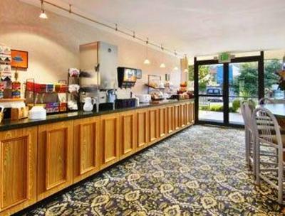 фото отеля Ramada Hotel Perryville