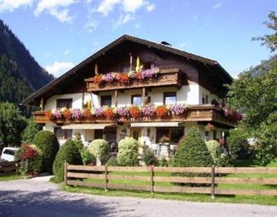 фото отеля Gastehaus & Ferienhauser Martinus Mayrhofen