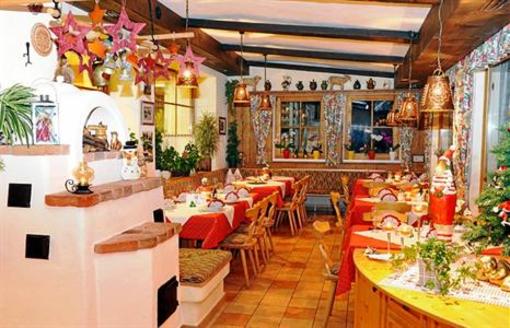 фото отеля Jugend und Familienhotel Felseralm
