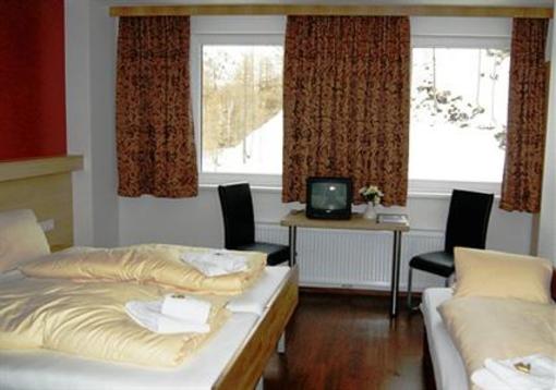 фото отеля Jugend und Familienhotel Felseralm