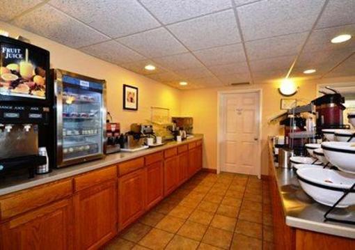 фото отеля Comfort Inn & Suites Jackson (Wisconsin)