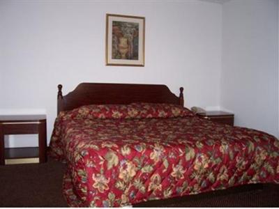 фото отеля Red Carpet Inn New Milford (Connecticut)