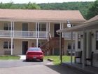 фото отеля Red Carpet Inn New Milford (Connecticut)