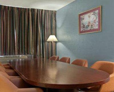 фото отеля Travelodge Hotel Melrose Park