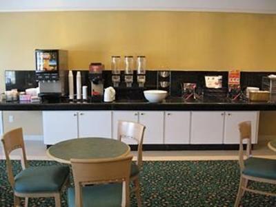 фото отеля La Quinta Inn & Suites Mercedes