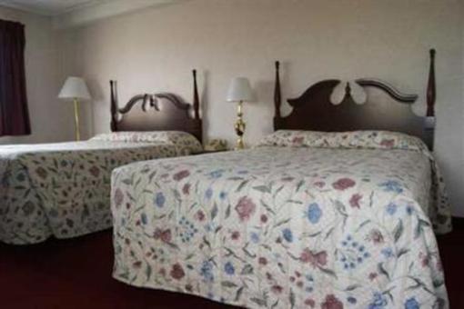 фото отеля John Milton Inn