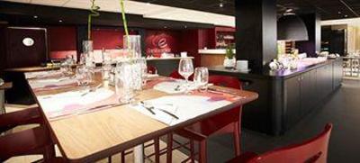 фото отеля Hotel Campanile Marne La Vallee Torcy